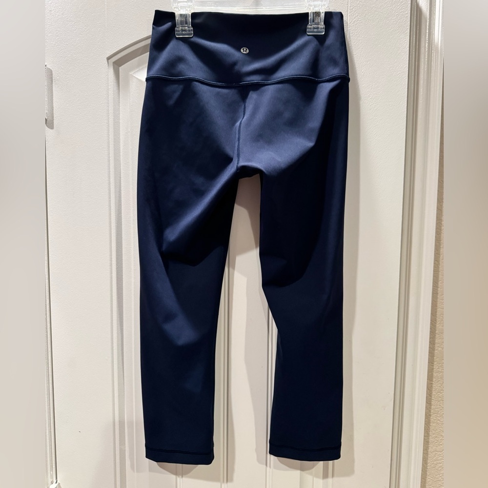 Lululemon Wunder Under Crop (Hi-Rise) 21" in True Navy - Picture 2 of 5